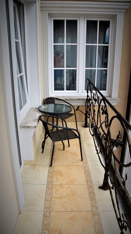 Willa Rozana - Apartamenty I Pokoje Goscinne Сандомир Екстер'єр фото